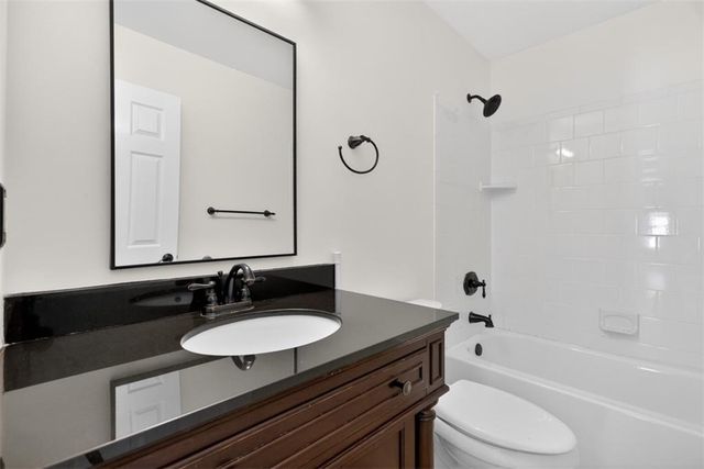 1662 Taylor Oaks Ridge, Lawrenceville, GA 30043