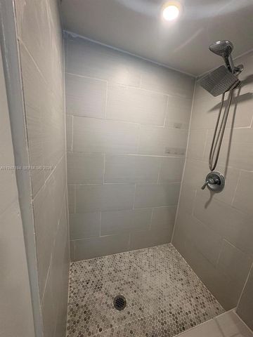 6104 SW 33rd St, Miramar, FL 33023