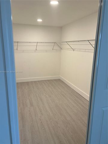 6104 SW 33rd St, Miramar, FL 33023