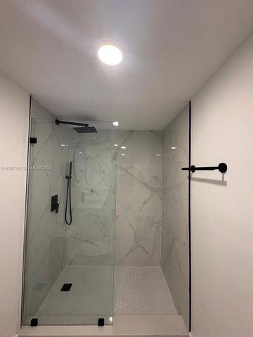 6104 SW 33rd St, Miramar, FL 33023