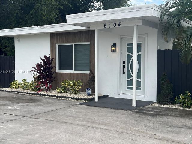 6104 SW 33rd St, Miramar, FL 33023