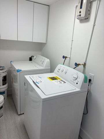 6104 SW 33rd St, Miramar, FL 33023