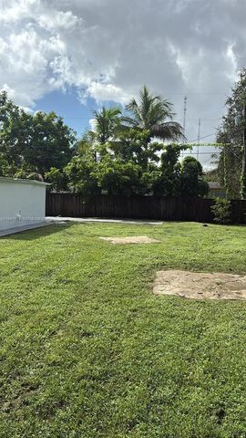 6104 SW 33rd St, Miramar, FL 33023