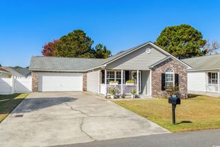 9856 Conifer Ln., Murrells Inlet, SC 29576