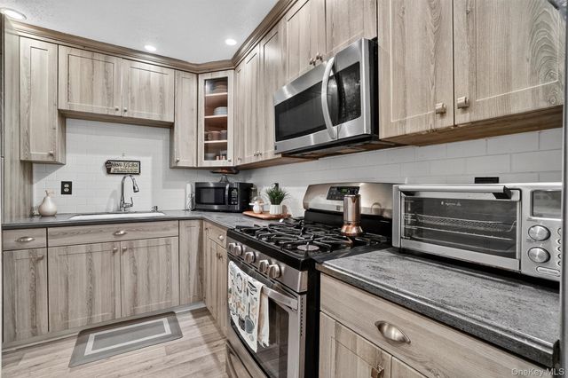 553 Fox Street, Bronx, NY 10455
