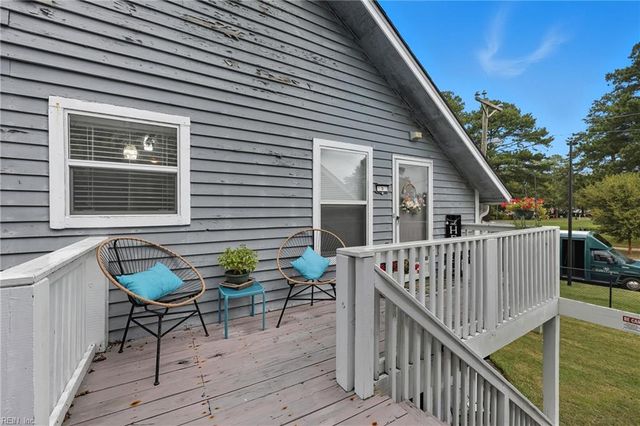 12758 Saint James Pl Apt D, Newport News, VA 23602