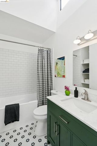 2320 Derby St, Berkeley, CA 94705