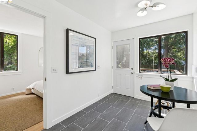 2320 Derby St, Berkeley, CA 94705