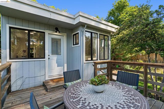 2320 Derby St, Berkeley, CA 94705