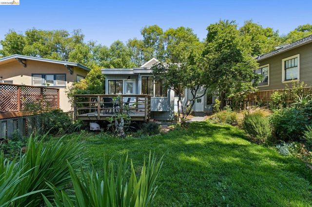 2320 Derby St, Berkeley, CA 94705