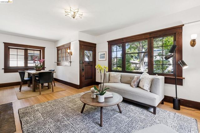 2320 Derby St, Berkeley, CA 94705