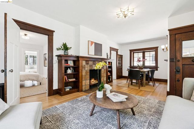 2320 Derby St, Berkeley, CA 94705