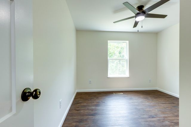 103 Irene Ln, Hohenwald, TN 38462