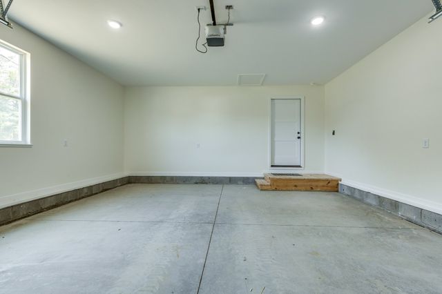 103 Irene Ln, Hohenwald, TN 38462