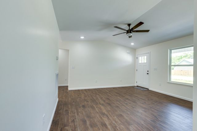 103 Irene Ln, Hohenwald, TN 38462