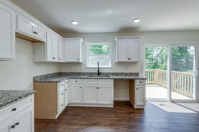 103 Irene Ln, Hohenwald, TN 38462