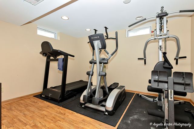 702 W Broadway Street, Mchenry, IL 60051