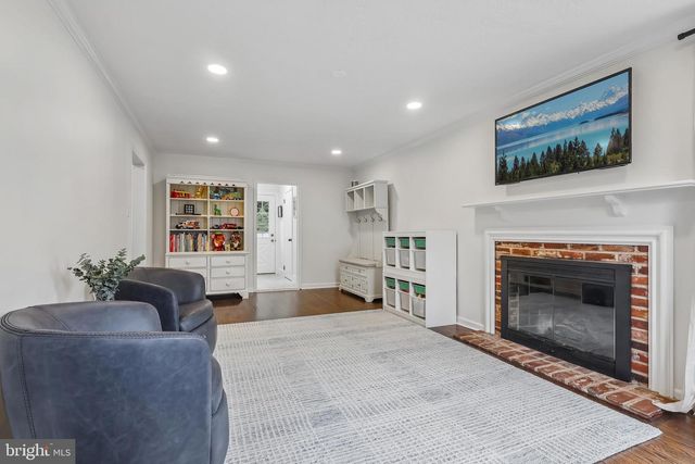 69 N SPRING LN, Phoenixville, PA 19460