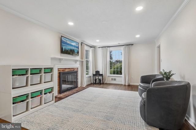 69 N SPRING LN, Phoenixville, PA 19460