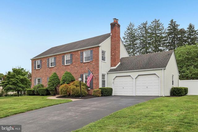 69 N SPRING LN, Phoenixville, PA 19460