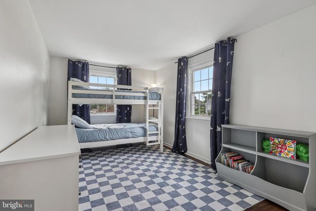 69 N SPRING LN, Phoenixville, PA 19460