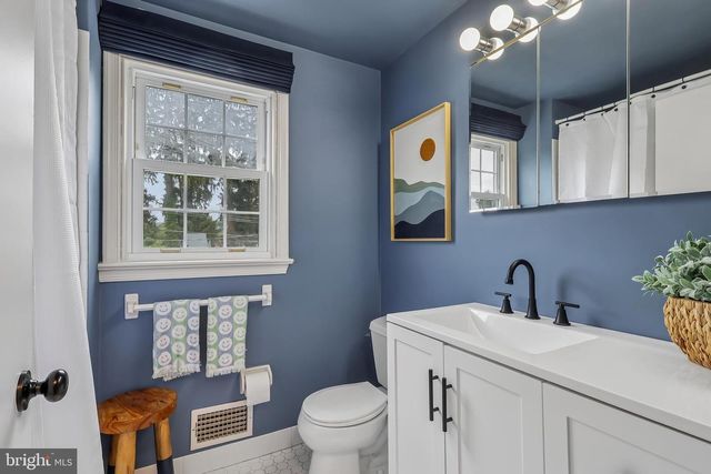 69 N SPRING LN, Phoenixville, PA 19460
