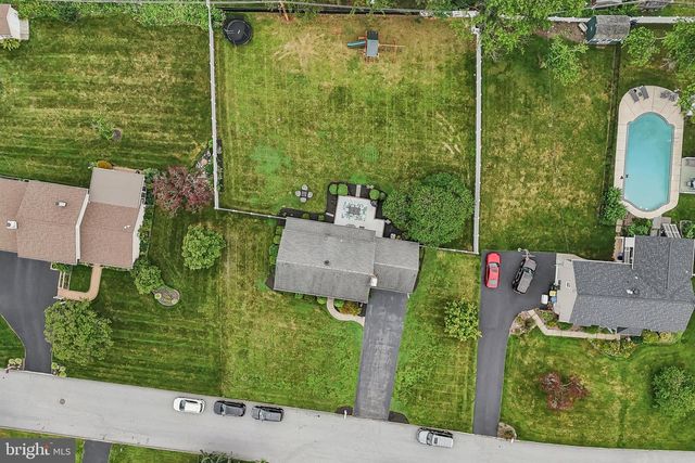 69 N SPRING LN, Phoenixville, PA 19460