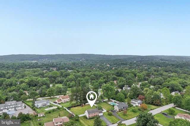 69 N SPRING LN, Phoenixville, PA 19460