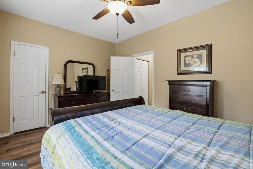 Image 13 of property listing at 604-G SQUIRE LN #604-G, Bel Air, MD 21014