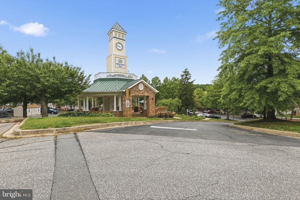 Image 16 of property listing at 604-G SQUIRE LN #604-G, Bel Air, MD 21014