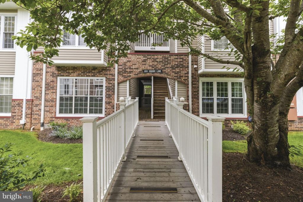 Image 2 of property listing at 604-G SQUIRE LN #604-G, Bel Air, MD 21014