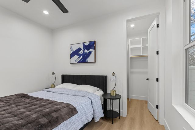 2821 Democracy Aly, Sacramento, CA 95816