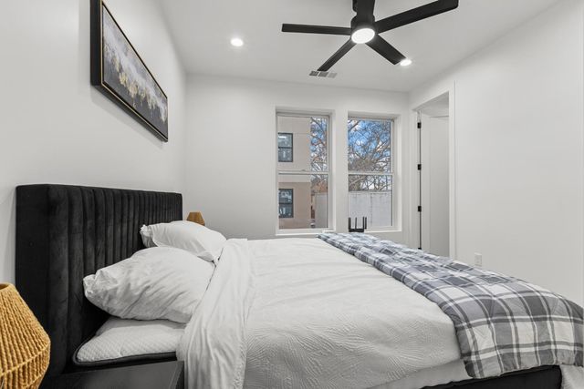 2821 Democracy Aly, Sacramento, CA 95816