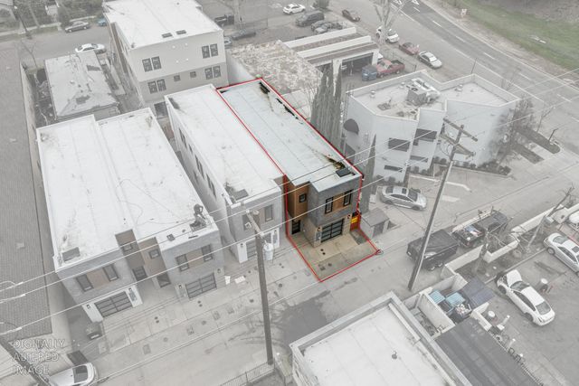 2821 Democracy Aly, Sacramento, CA 95816