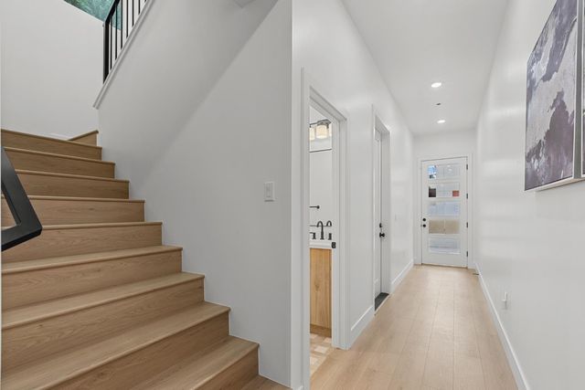 2821 Democracy Aly, Sacramento, CA 95816