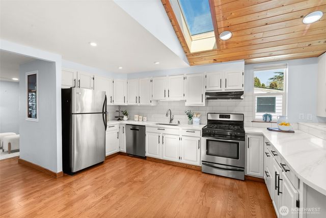 3622 23rd Ave W, Seattle, WA 98199