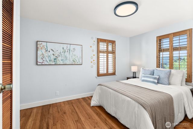 3622 23rd Ave W, Seattle, WA 98199