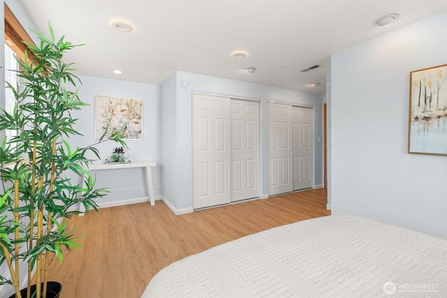 3622 23rd Ave W, Seattle, WA 98199