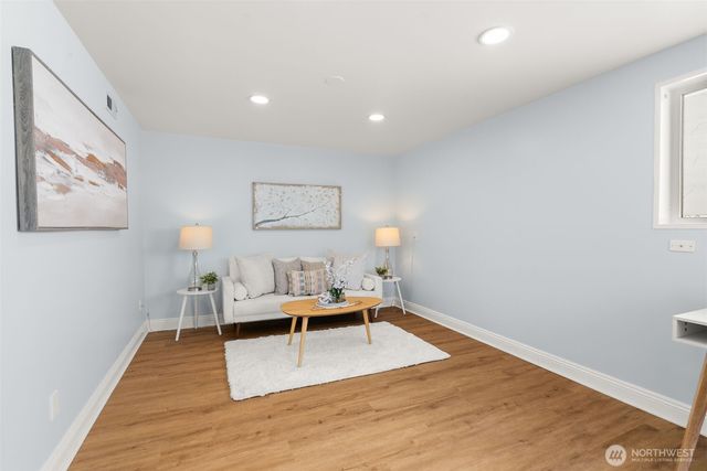 3622 23rd Ave W, Seattle, WA 98199