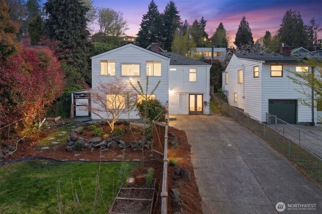 3622 23rd Ave W, Seattle, WA 98199