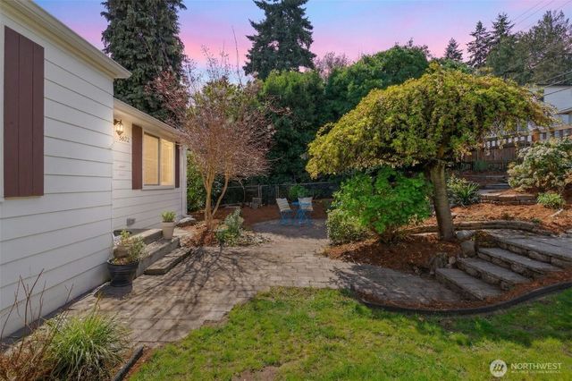 3622 23rd Ave W, Seattle, WA 98199