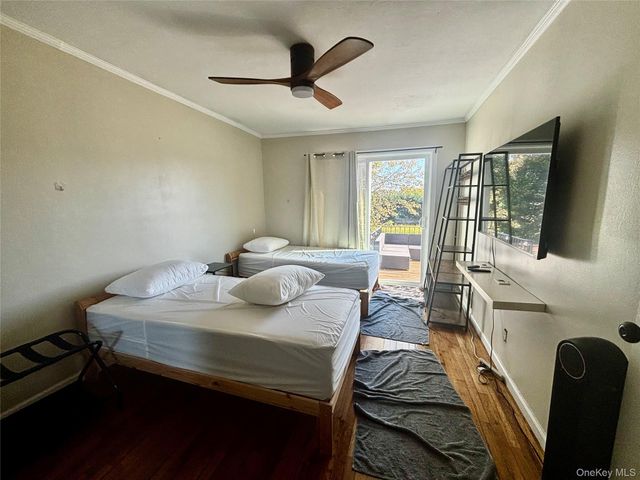 254-40 Craft Avenue 2nd Fl, Rosedale, NY 11422