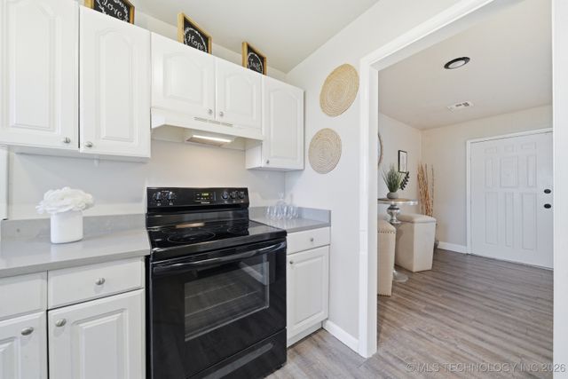 802 N Birch Street, Owasso, OK 74055