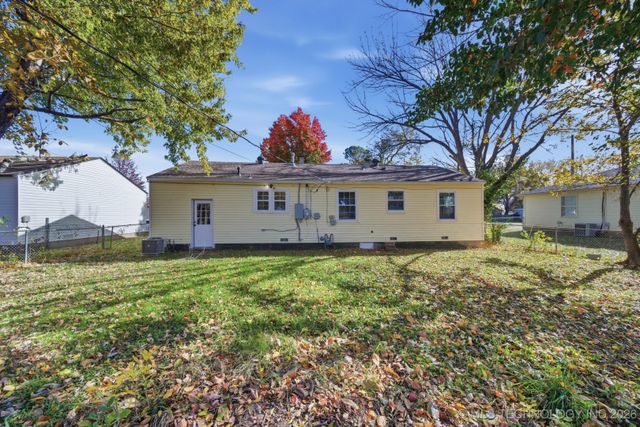 802 N Birch Street, Owasso, OK 74055