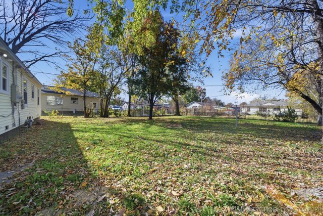 802 N Birch Street, Owasso, OK 74055