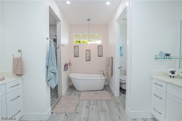 1244 NW 37th AVE, Cape Coral, FL 33993