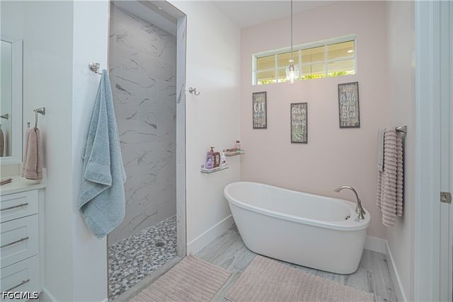 1244 NW 37th AVE, Cape Coral, FL 33993