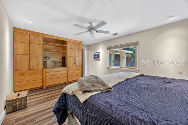 7 Bay Pines Dr, Hilton Head Island, SC 29928