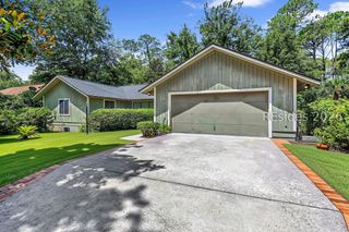 7 Bay Pines Dr, Hilton Head Island, SC 29928