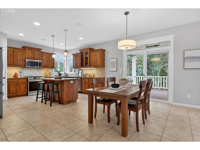 222 Nw 153RD St, Vancouver, WA 98685